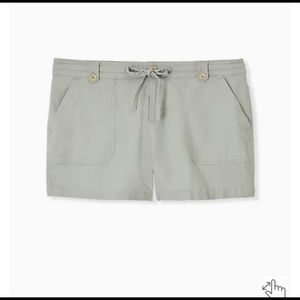 BRAND NEW! Sage green linen shorts